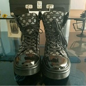 Dr. Martens High-Tops